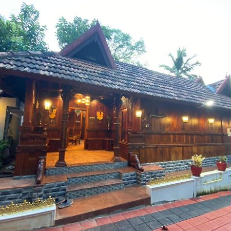 Mayoorapanjaram Neyyattinkara 외부 사진