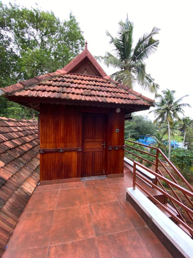 Mayoorapanjaram Neyyattinkara 외부 사진