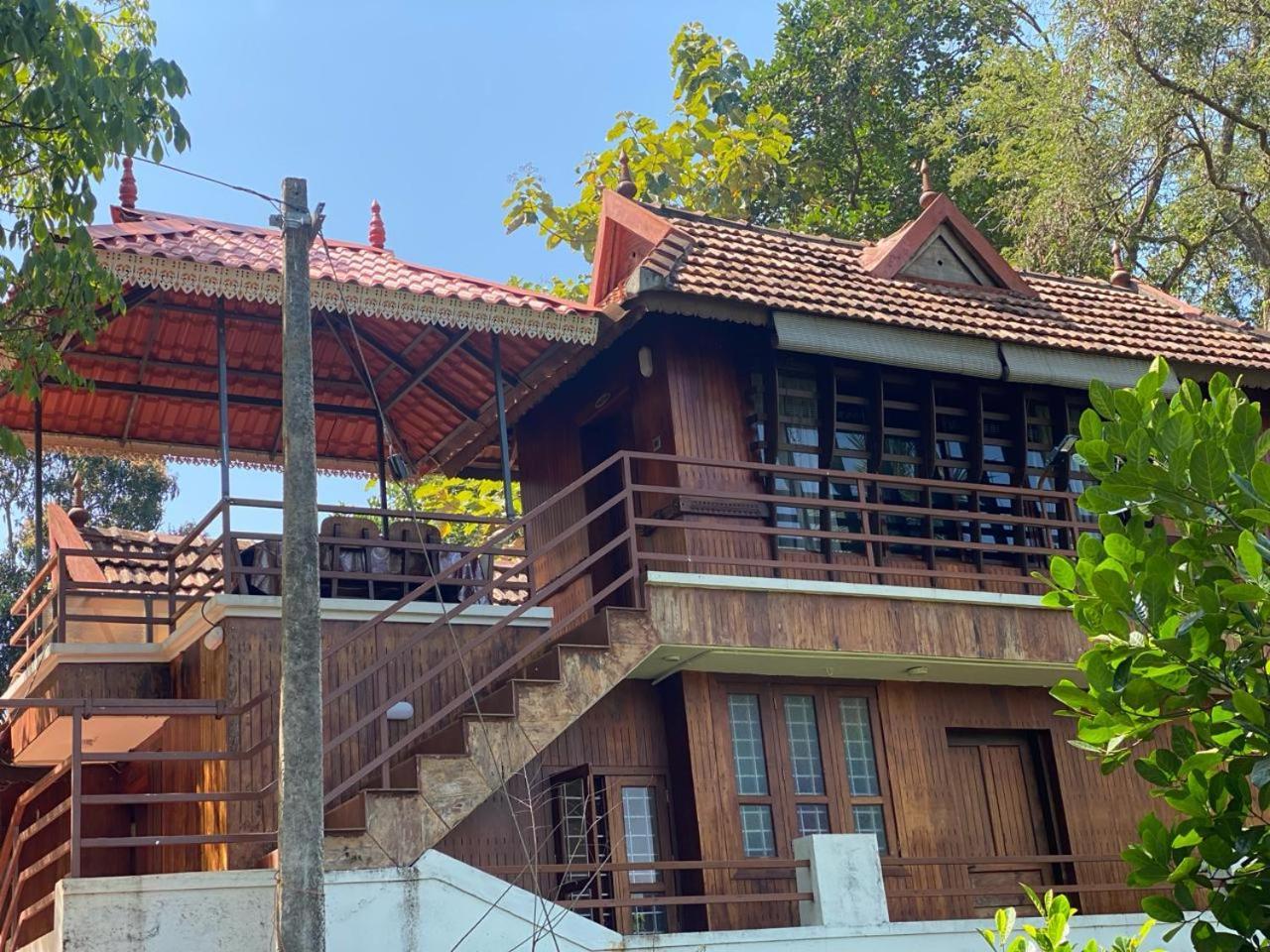 Mayoorapanjaram Neyyattinkara 외부 사진